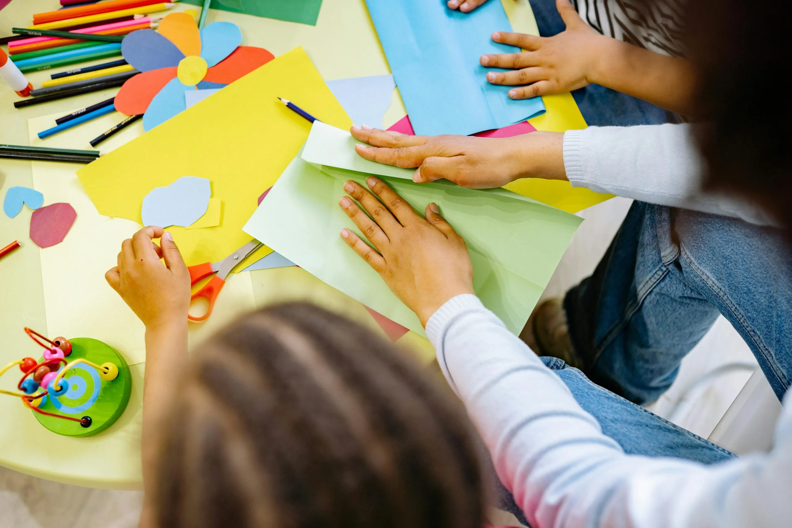 DIY arts and crafts party theme
